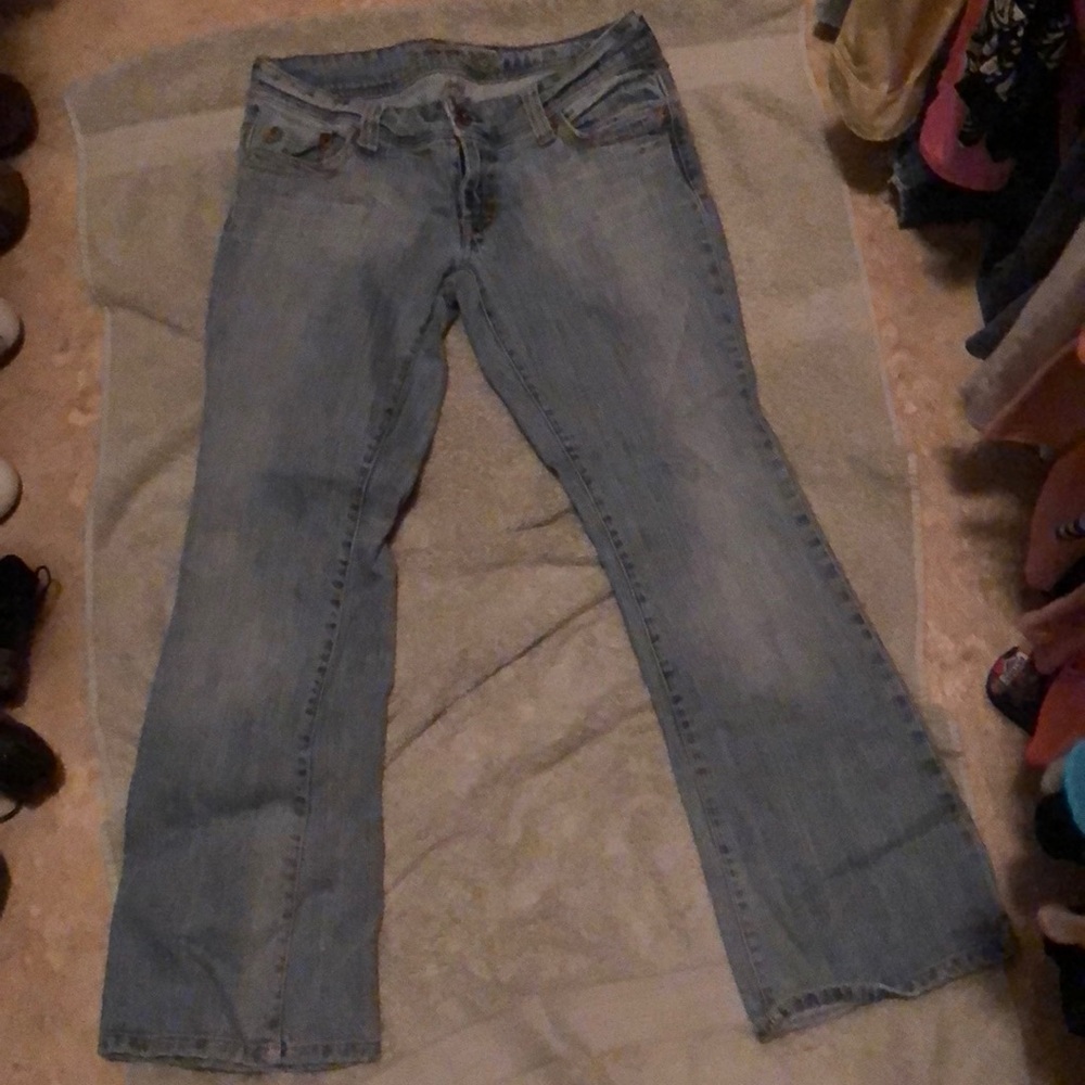 American Eagle size 6 short boot cut jeans
